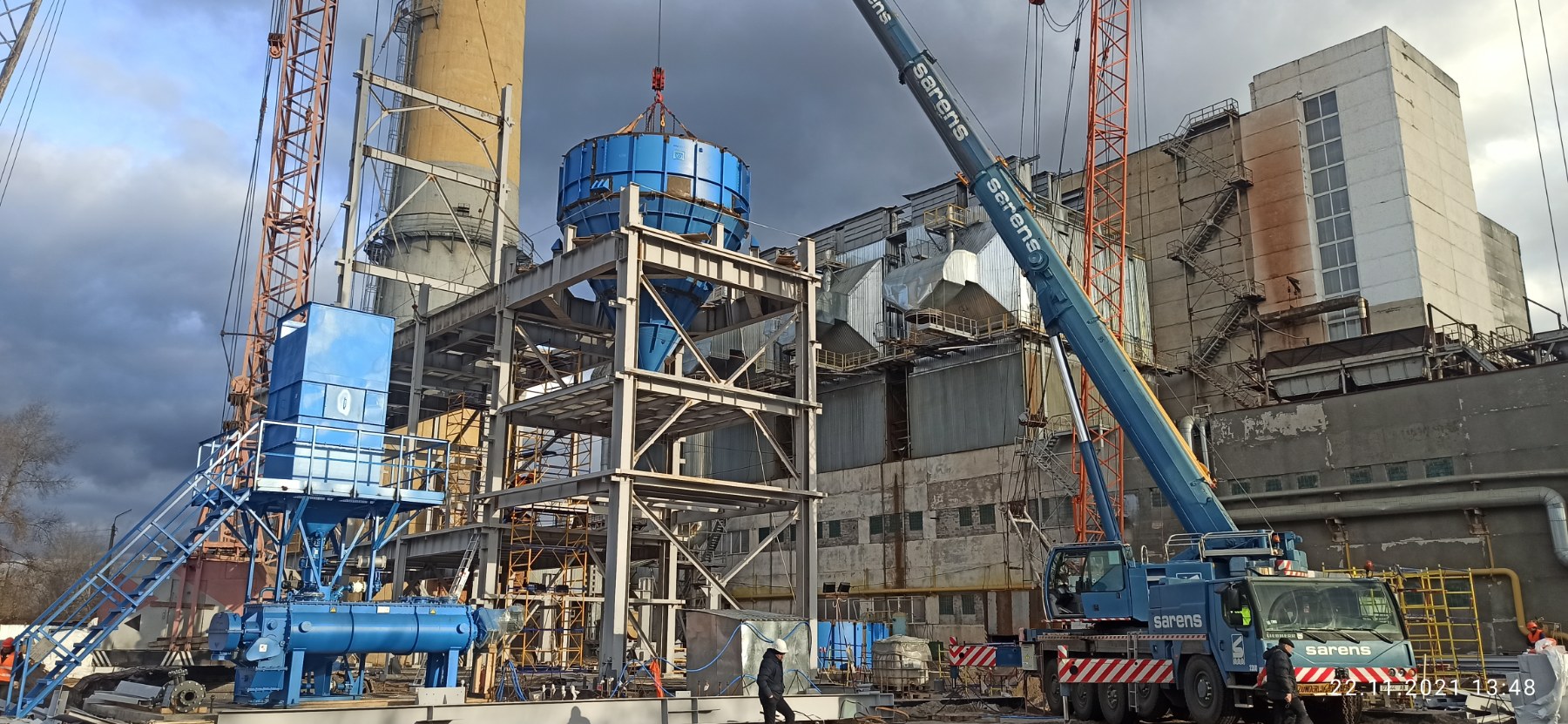 Монтаж бункеру на промисловому об'єкті-3