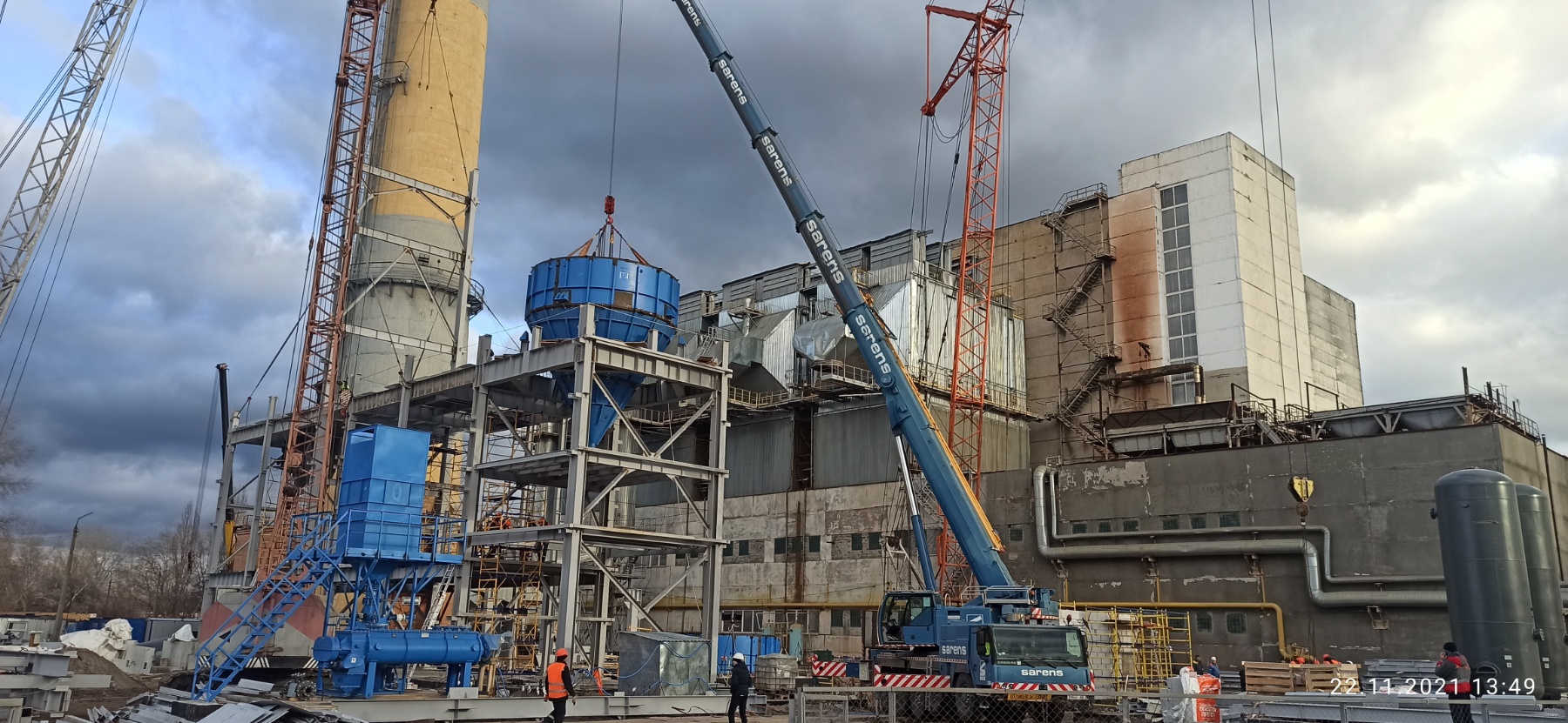 Монтаж бункеру на промисловому об'єкті-2